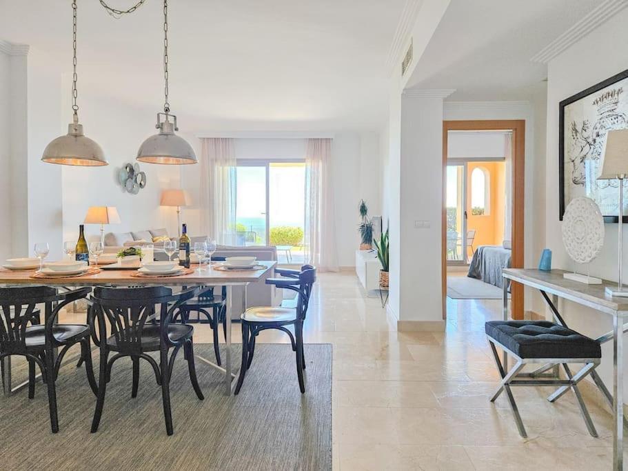 Hacienda Del Senorio De Cifuentes Apartment Estepona Ngoại thất bức ảnh