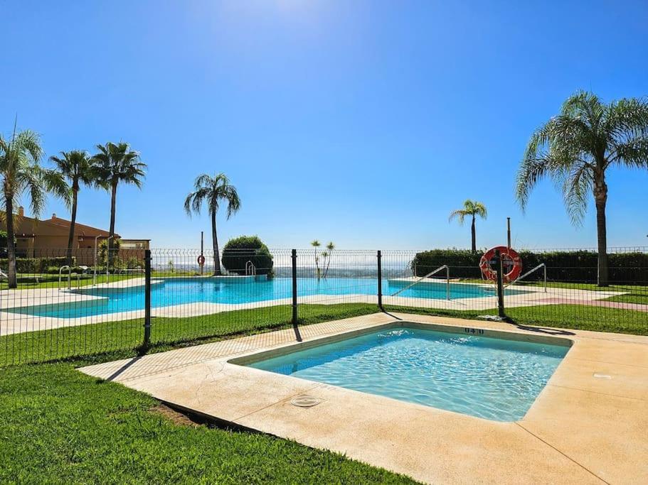 Hacienda Del Senorio De Cifuentes Apartment Estepona Ngoại thất bức ảnh